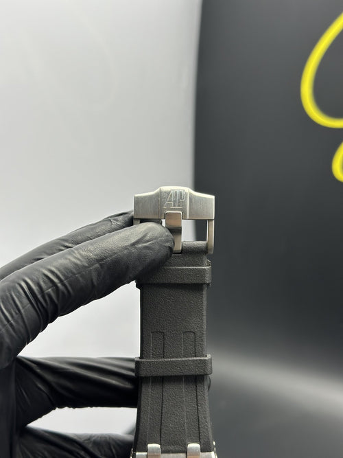 Audemars Piguet Offshore Automatic 42mm Black Silicone Strap White Dial Silver Bezel – men’s watch