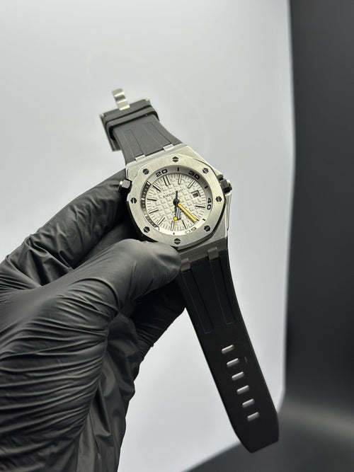 Audemars Piguet Offshore Automatic 42mm Black Silicone Strap White Dial Silver Bezel – men’s watch