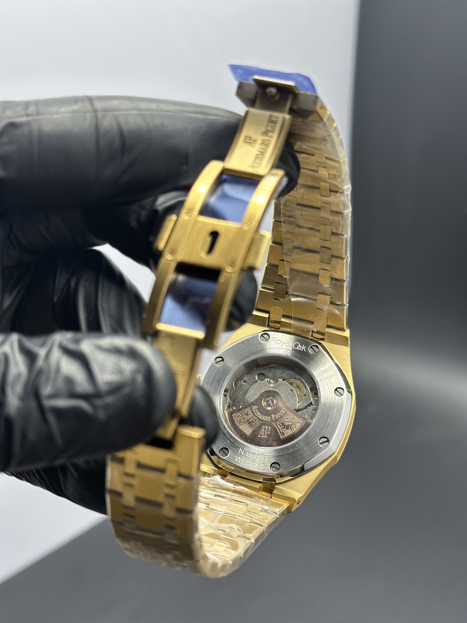 Audemars Piguet Royal Oak Automatic 41mm Stainless Steel Gold Bracelet White Textured Dial – men’s watch