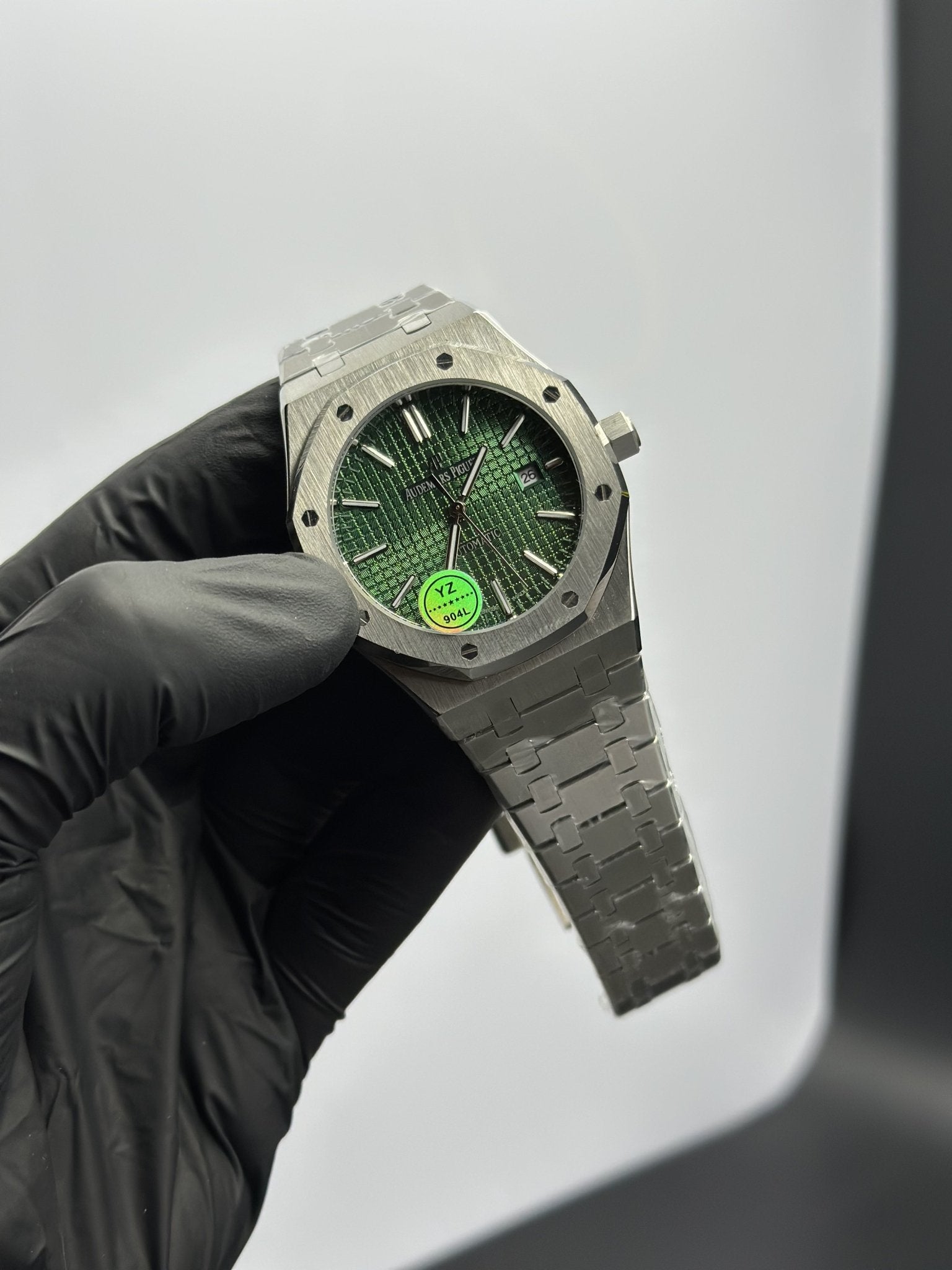 Audemars Piguet Royal Oak Automatic 41mm Stainless Steel Silver Bracelet Green Textured Dial – men’s watch