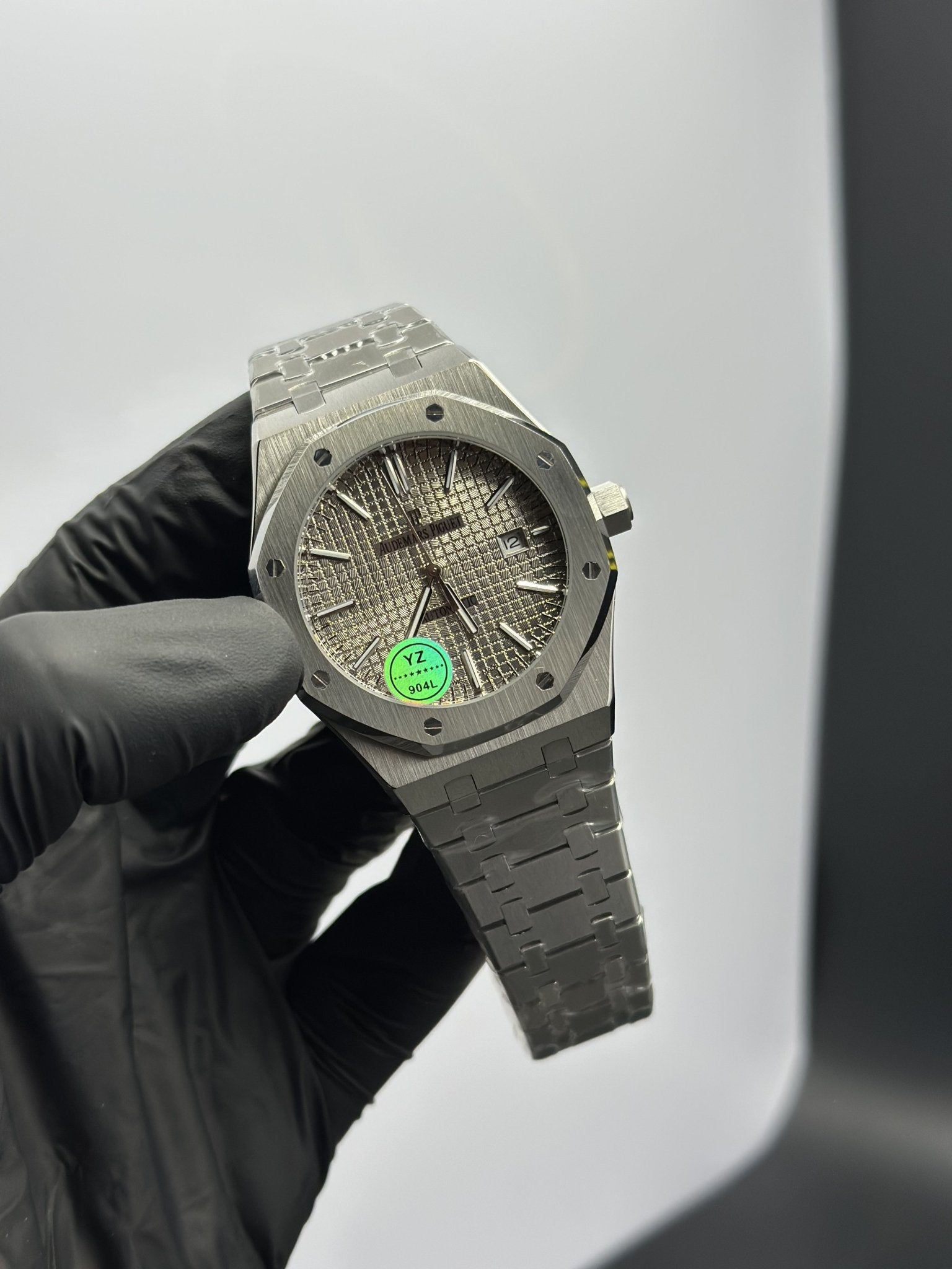 Audemars Piguet Royal Oak Automatic 41mm Stainless Steel Silver Bracelet Silver Textured Dial – men’s watch