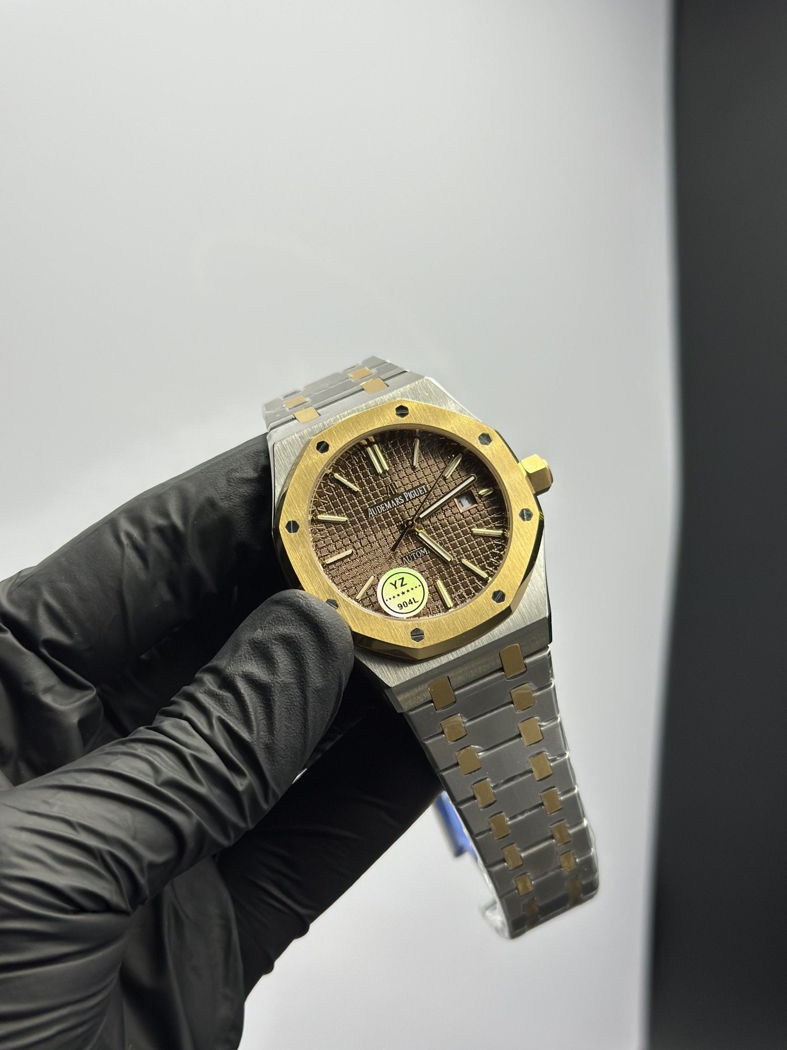 Audemars Piguet Royal Oak Automatic 41mm Stainless Steel Silver Gold 2 Tone Bracelet Brown Textured Dial – men’s watch