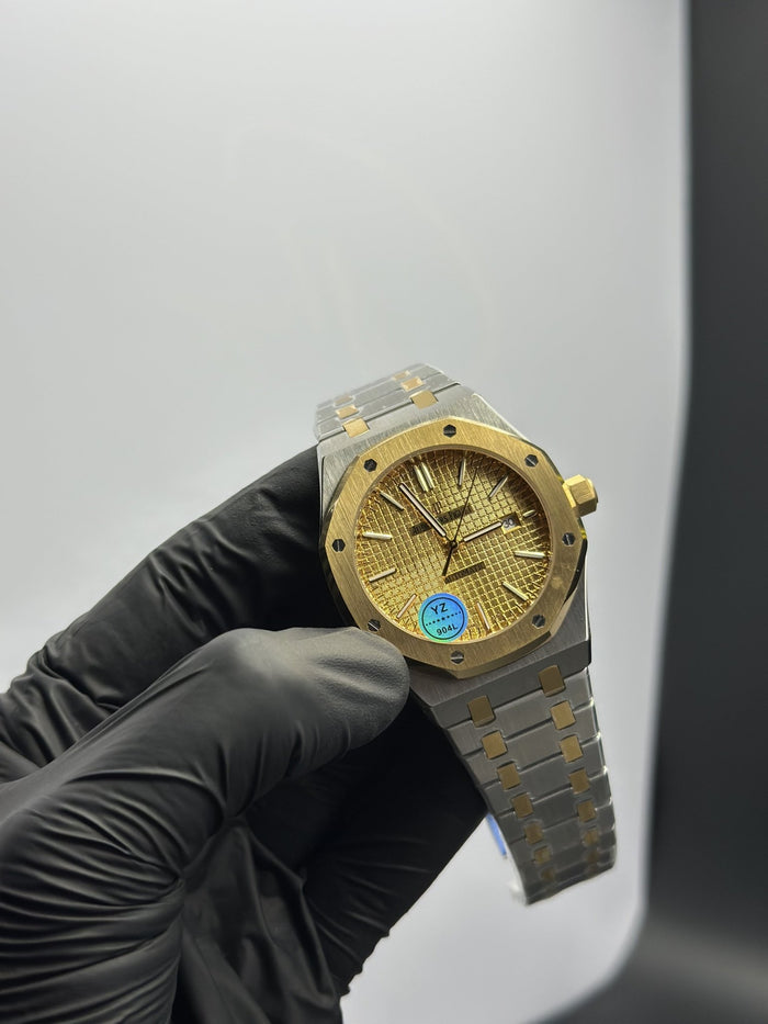 AP Royal Oak Automatic 41mm Stainless Steel Silver Gold 2 Tone Bracelet Gold Textured Dial