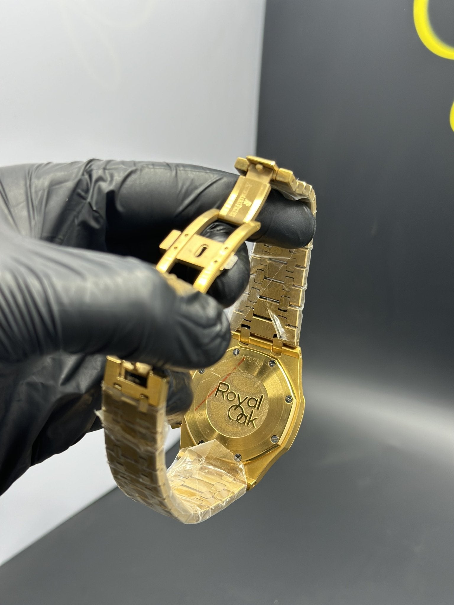 Audemars Piguet Royal Oak Chronograph 41mm Stainless Steel Gold Bracelet Beige Dial – men’s watch