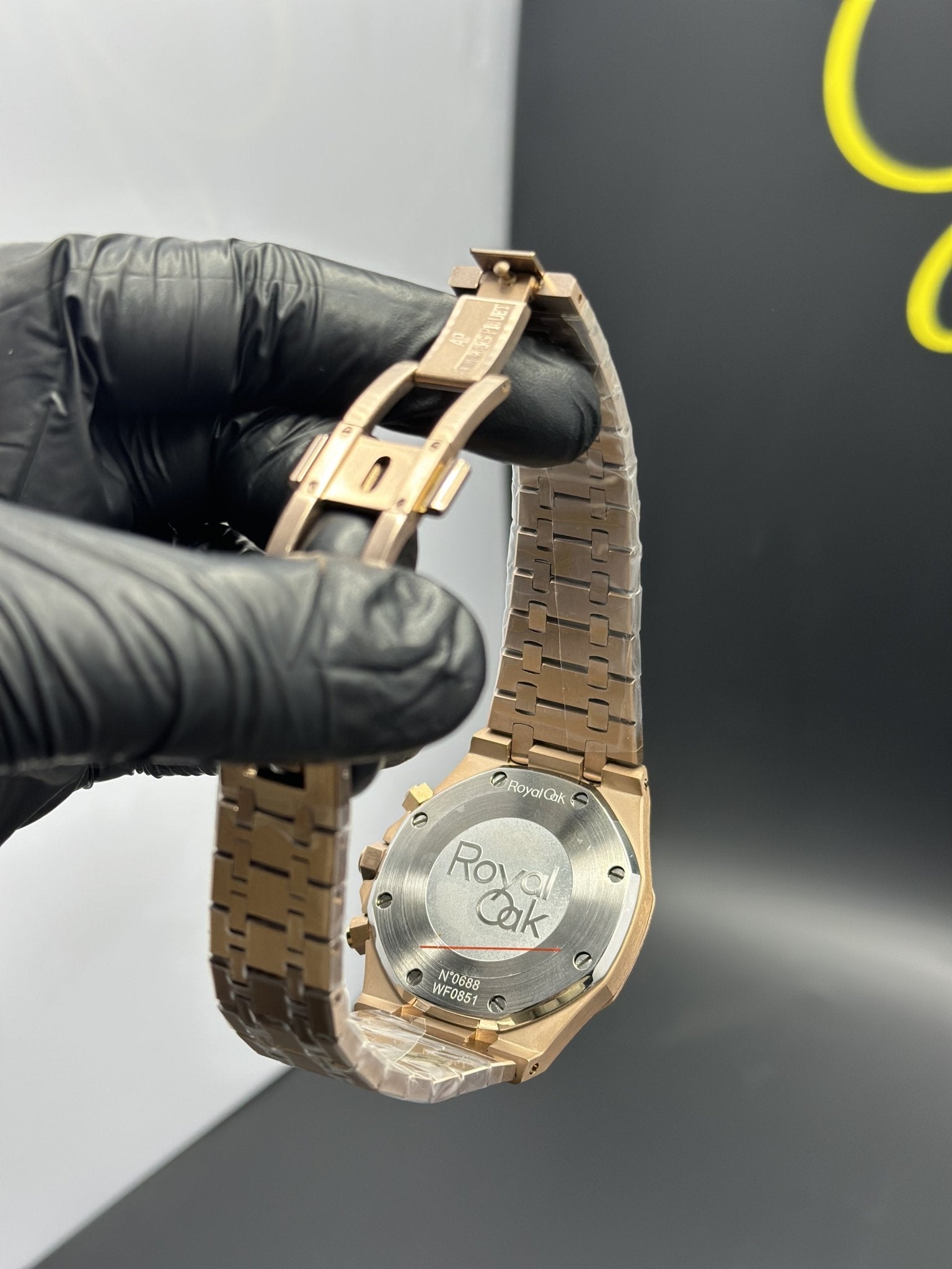 Audemars Piguet Royal Oak Chronograph 41mm Stainless Steel Rosegold Bracelet Beige Blue Dial – men’s watch