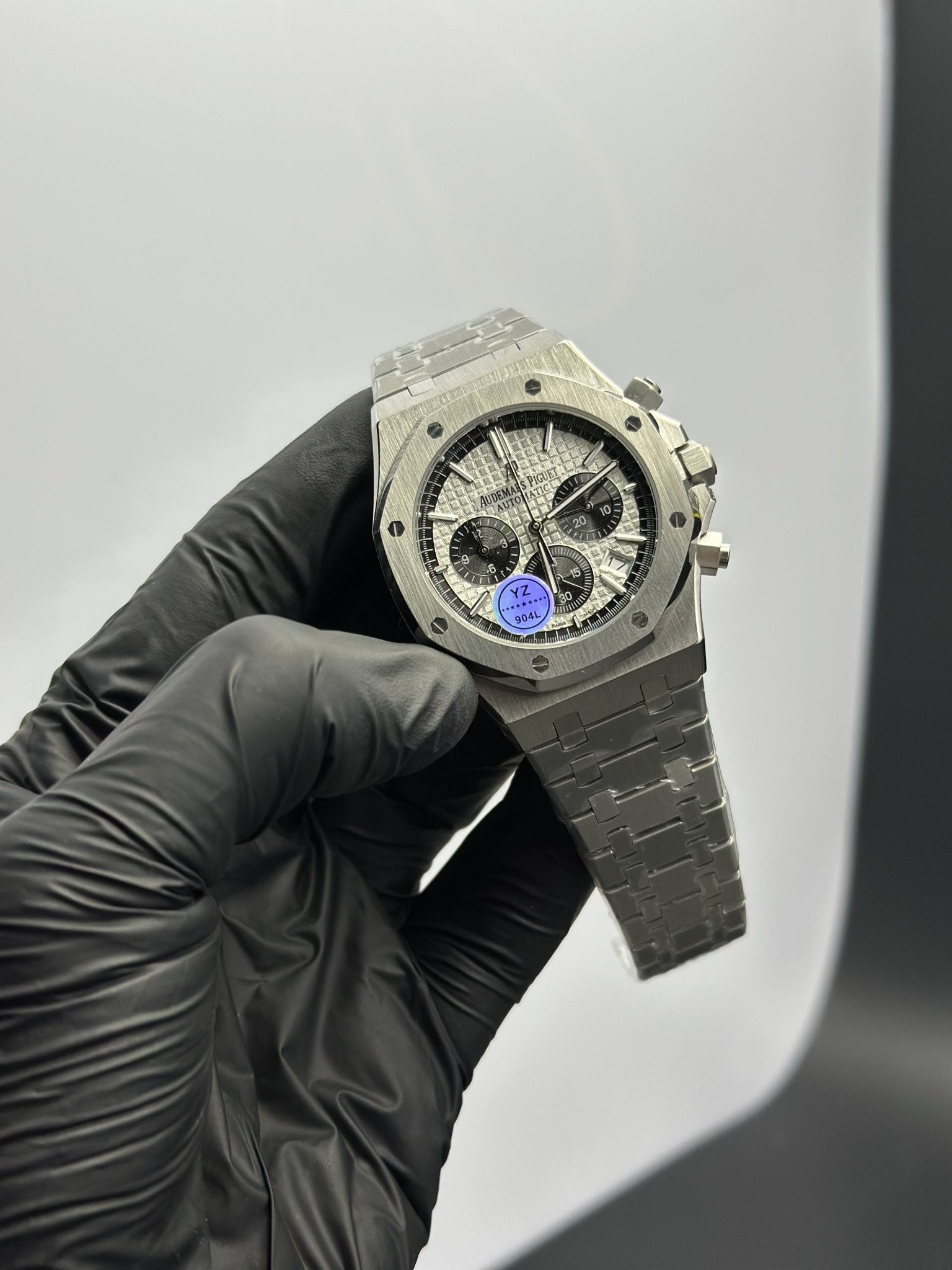 Audemars Piguet Royal Oak Chronograph 41mm Stainless Steel Silver Bracelet White Black Dial – men’s watch