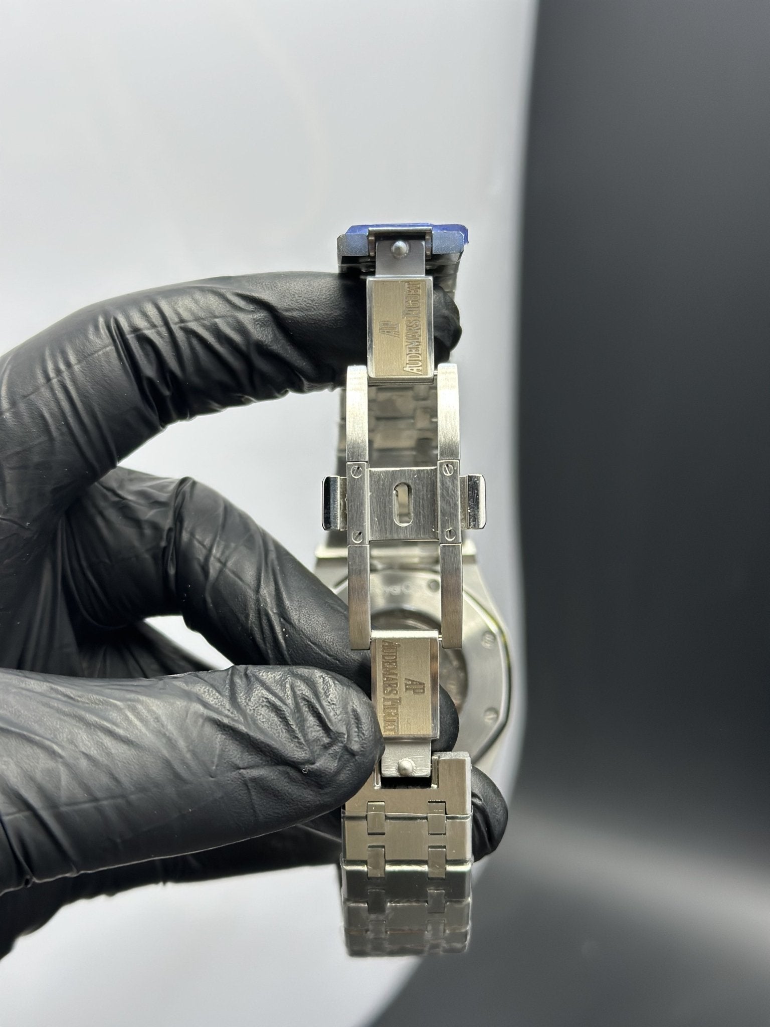 Audemars Piguet Royal Oak Skeleton 41mm Stainless Steel Silver Bracelet Blue Dial – men’s watch