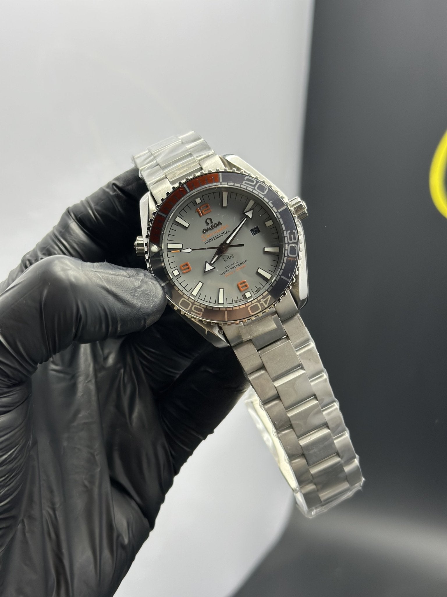 Omega Bracelet Seamaster (Automatic) Silver Bracelet Planet Ocean Grey Dial – men’s watch