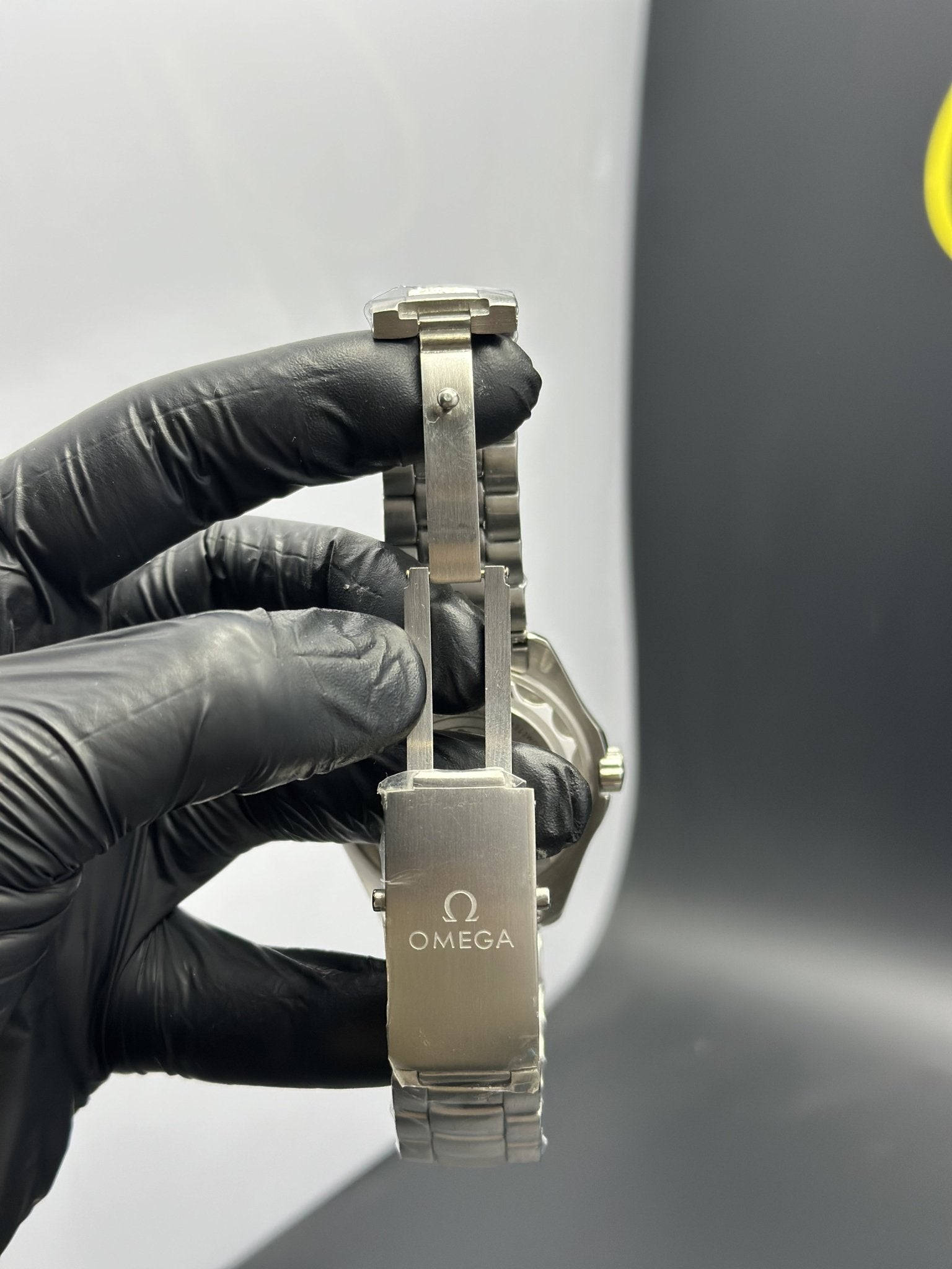 Omega Bracelet Seamaster (Automatic) Silver Bracelet Ultra Deep Blue Dial – men’s watch