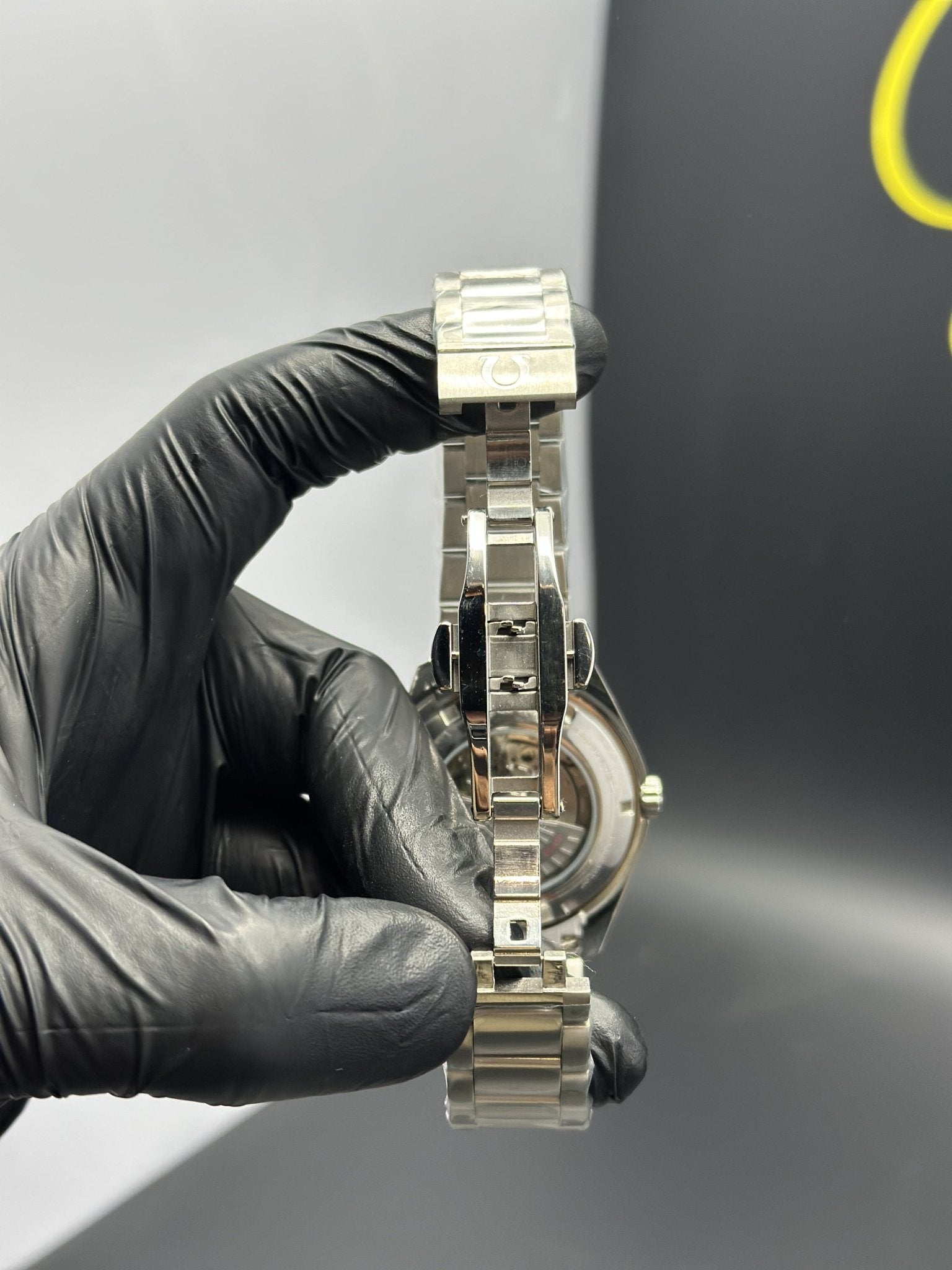 Omega Bracelet Seamaster (Automatic) Silver Bracelet World Timer White Dial – men’s watch