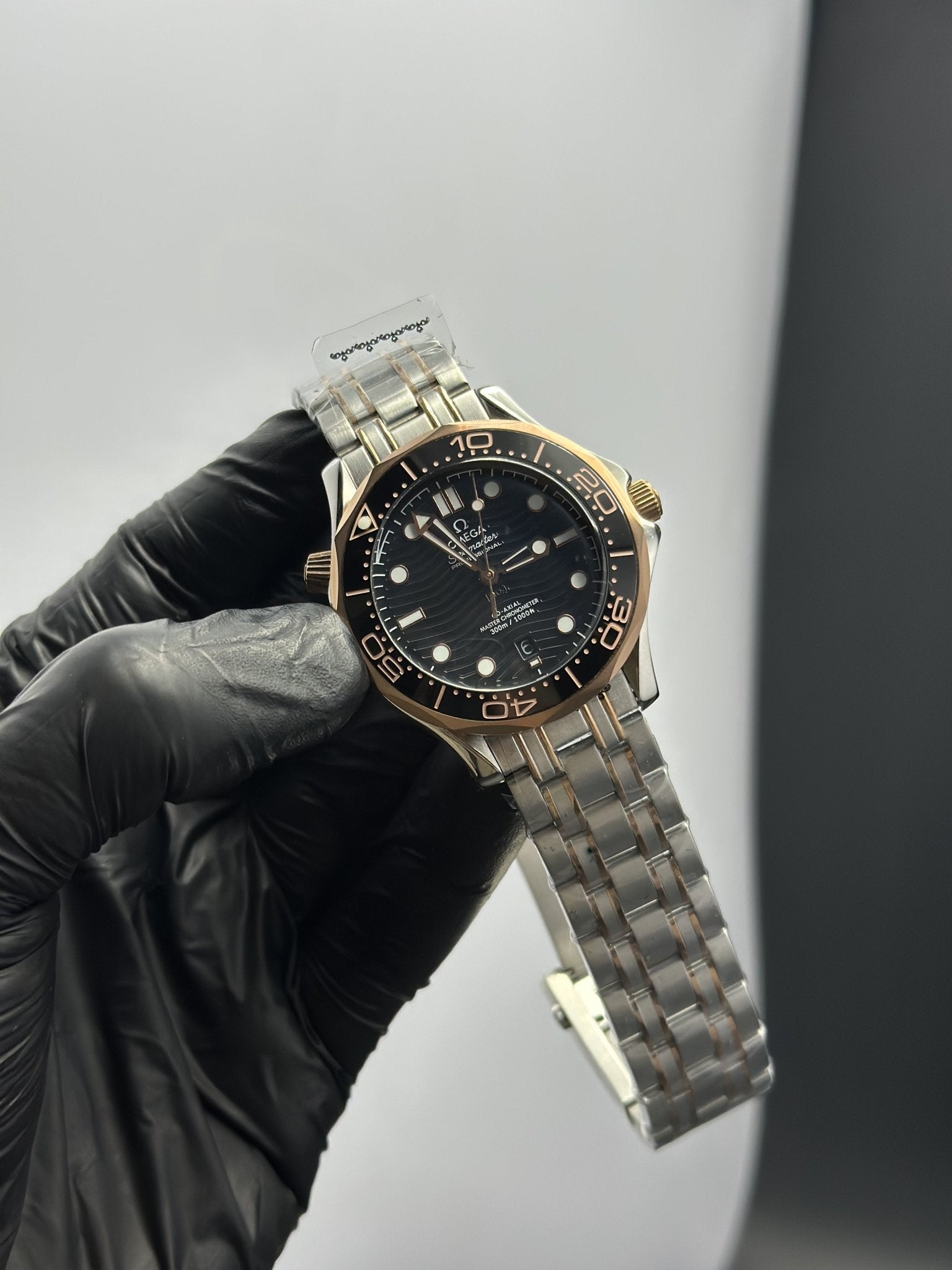 Omega Bracelet Seamaster (Automatic) Silver Rosegold Bracelet Black Dial Black Rosegold Bezel – men’s watch