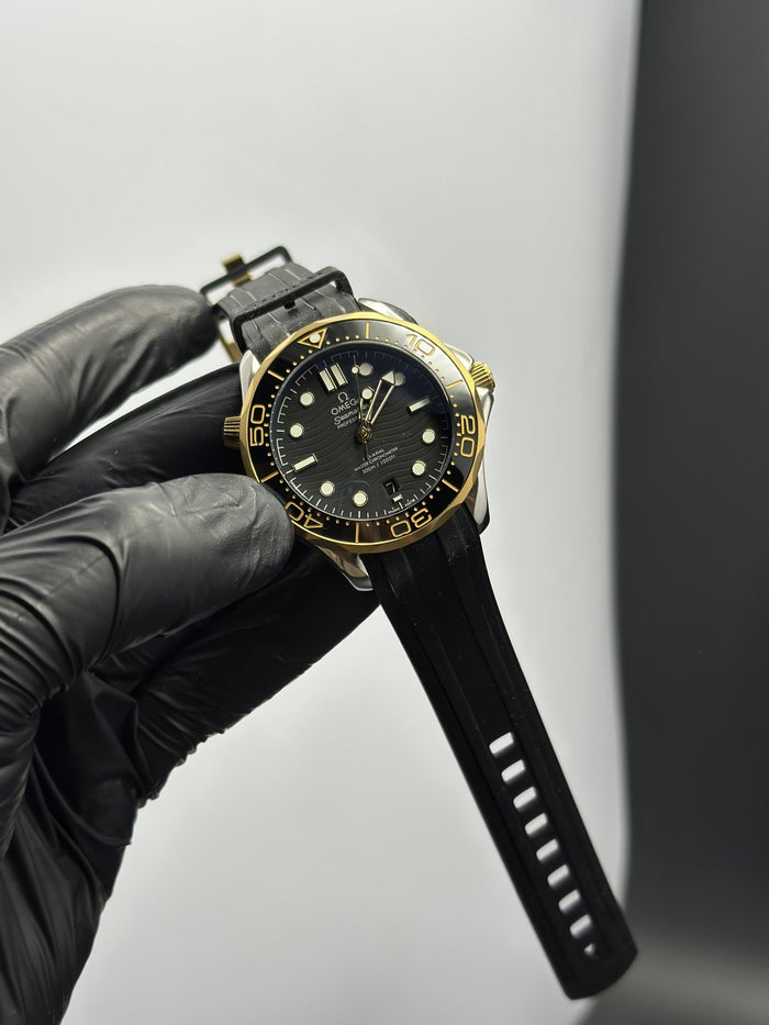 OMGA Strap Seamaster (Automatic) Black Strap Black Dial Black Gold Bezel