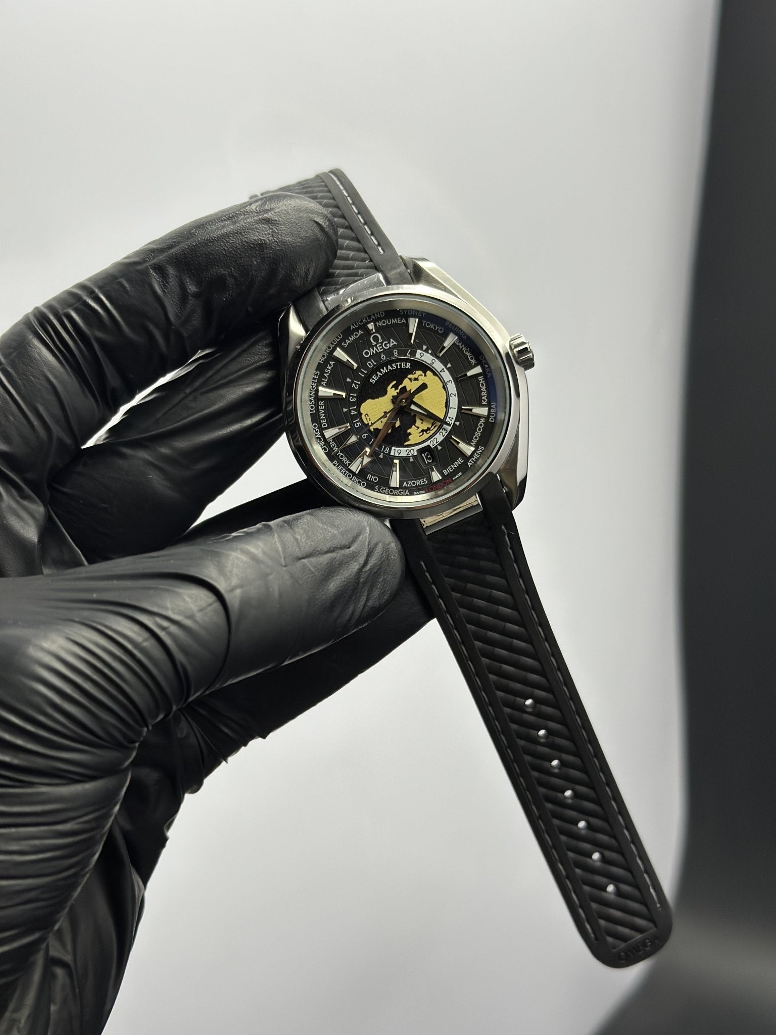 Omega Strap Seamaster (Automatic) Black Strap Worldtimer Black Dial – men’s watch