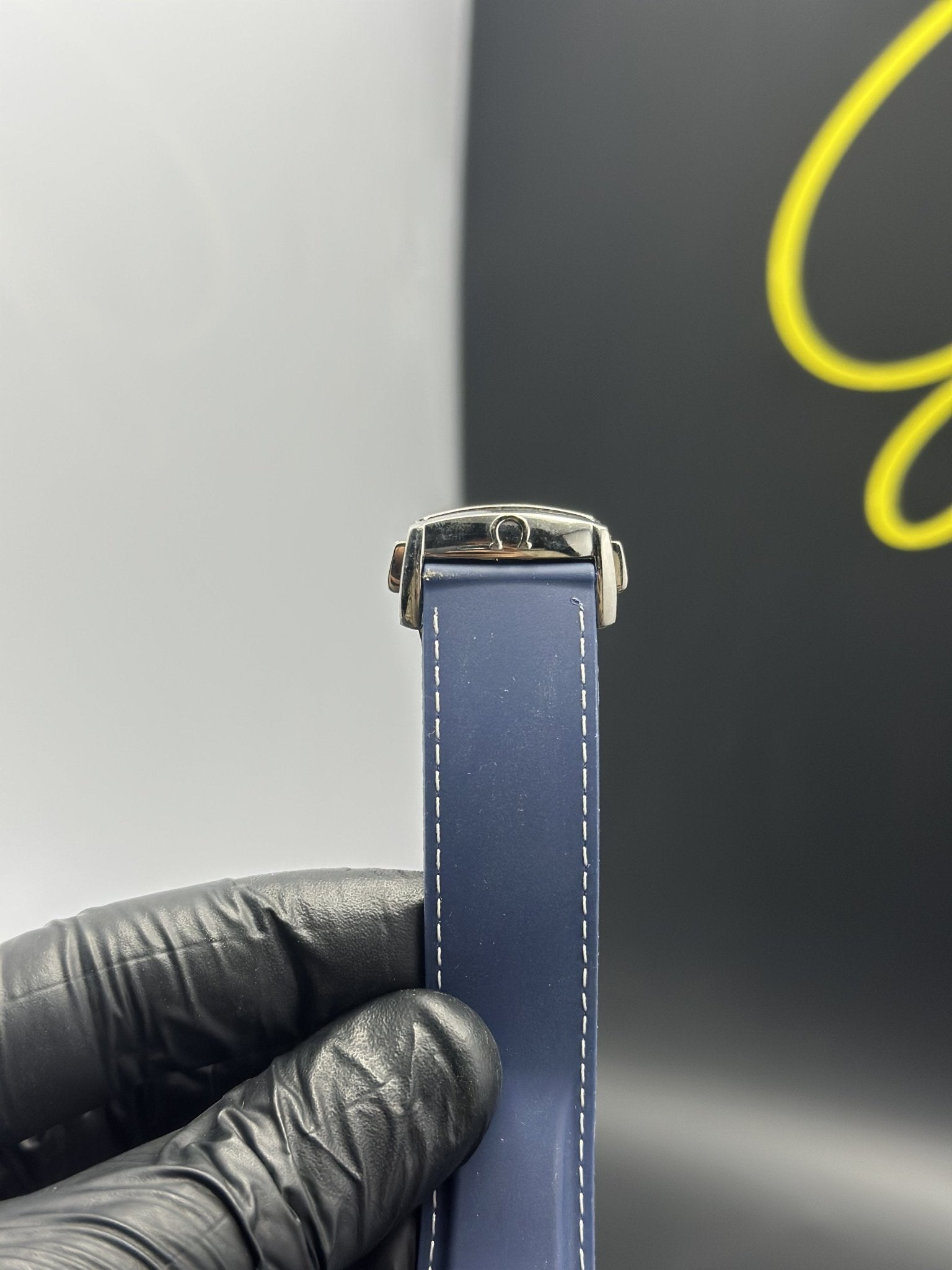 Omega Strap Speedmaster (Chronograph Quartz) Blue Strap Blue Dial Black Bezel – men’s watch