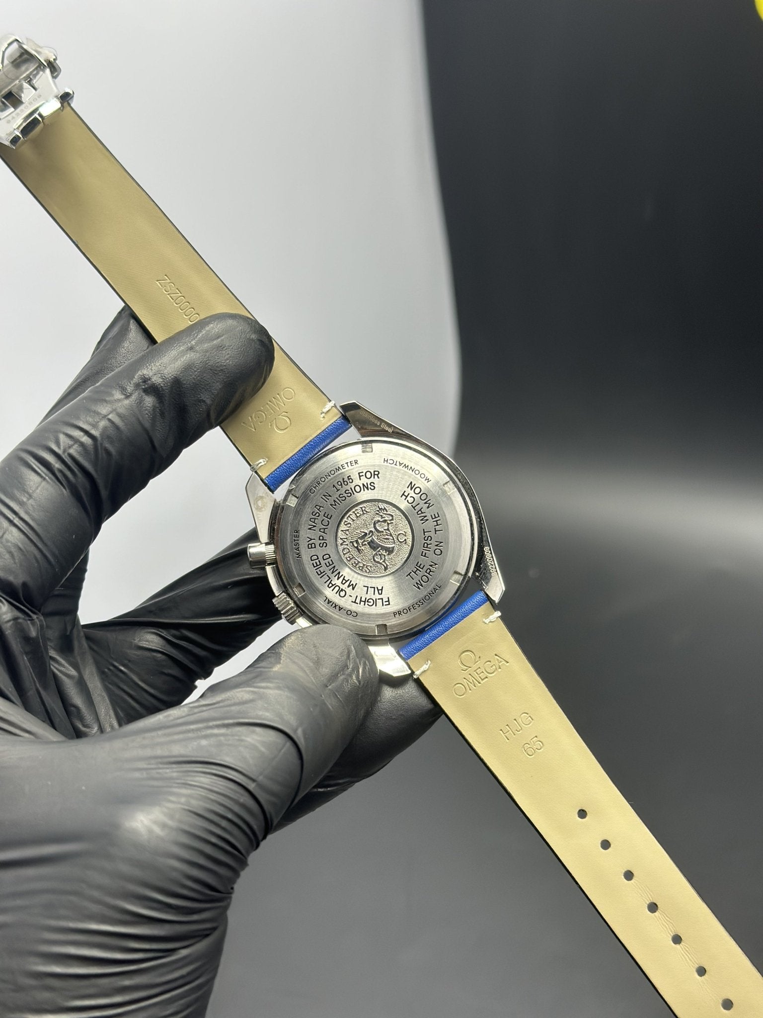 Omega Strap Speedmaster (Chronograph Quartz) Blue Strap Blue Dial Silver Bezel – men’s watch