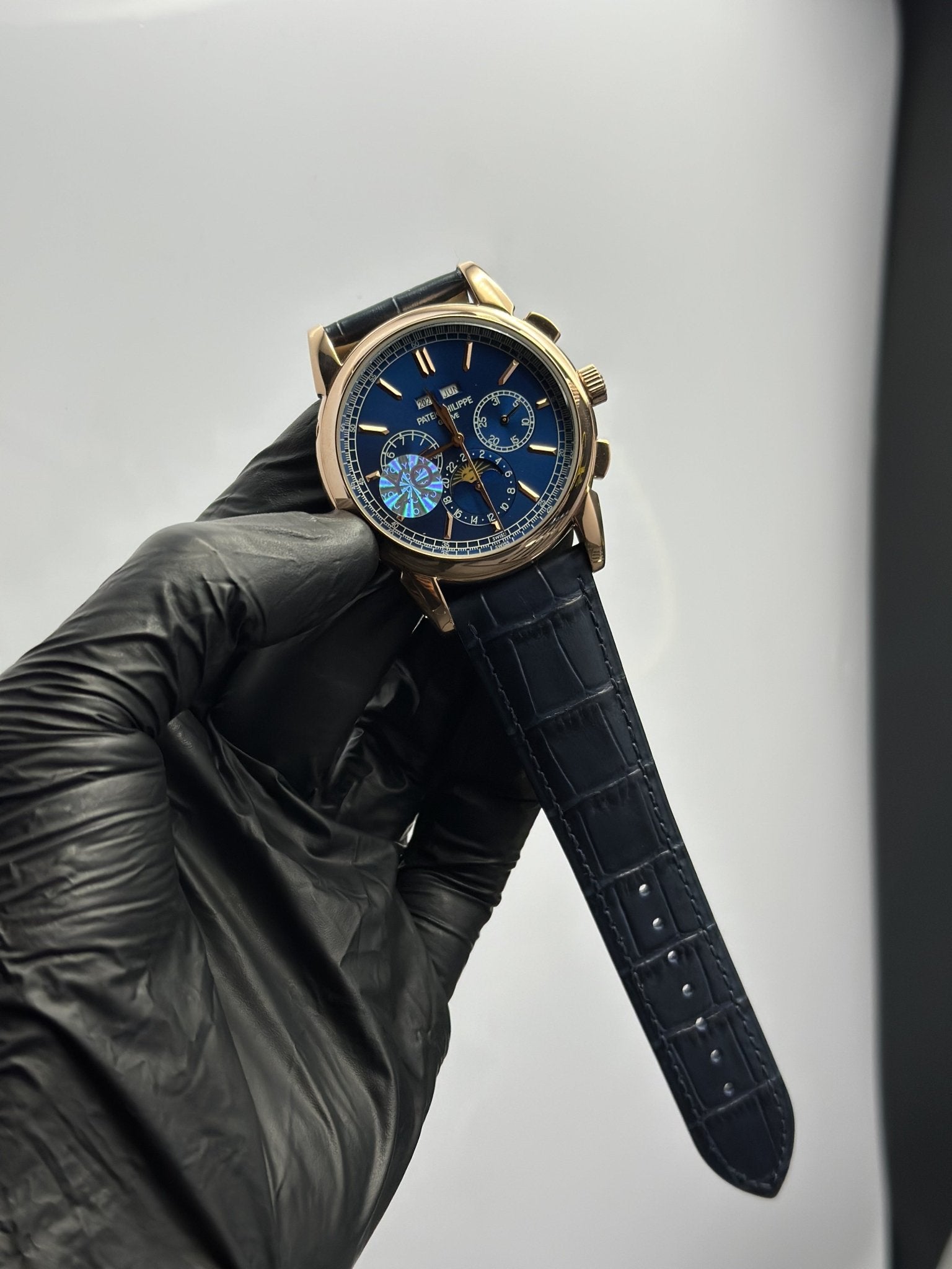 Patek Philippe Leather Strap Classy Watches Blue Strap Blue Dial Rosegold Bezel Rectangular Chronograph – men’s watch