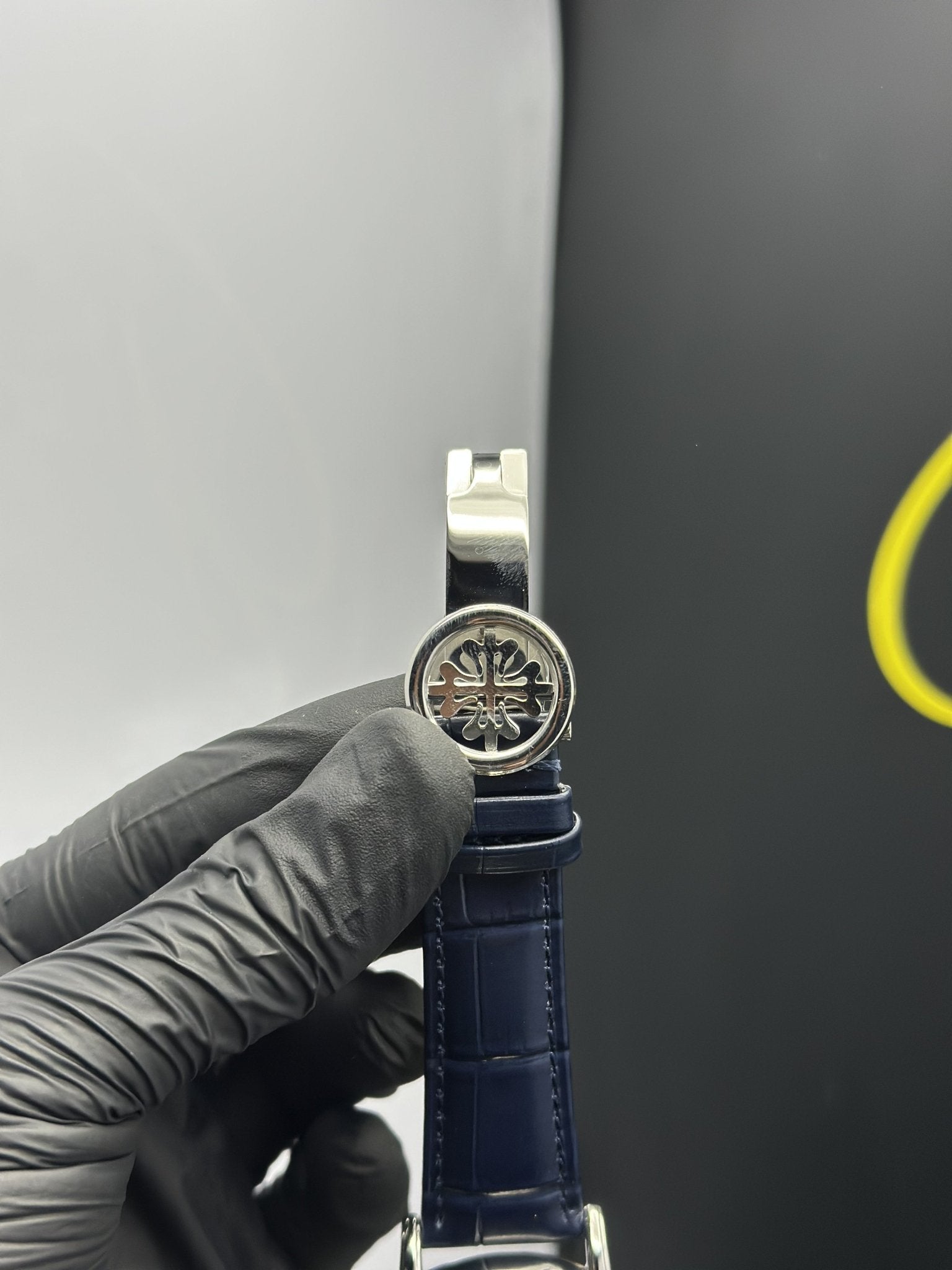 Patek Philippe Leather Strap Classy Watches Blue Strap Blue Dial Silver Bezel Round Chronographs – men’s watch