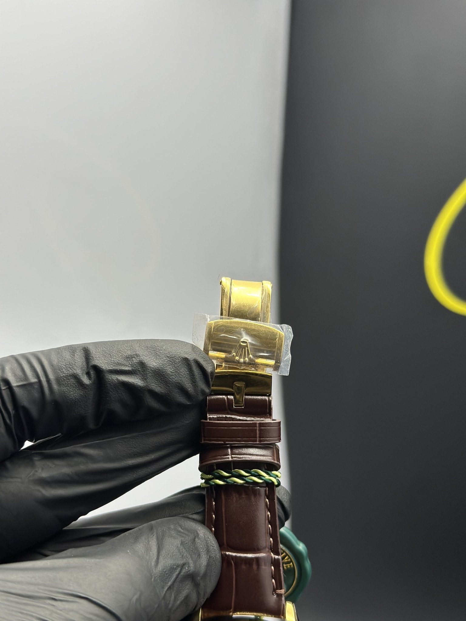 Rolex 1908 Model 39mm Leather Strap White Dial – men’s watch