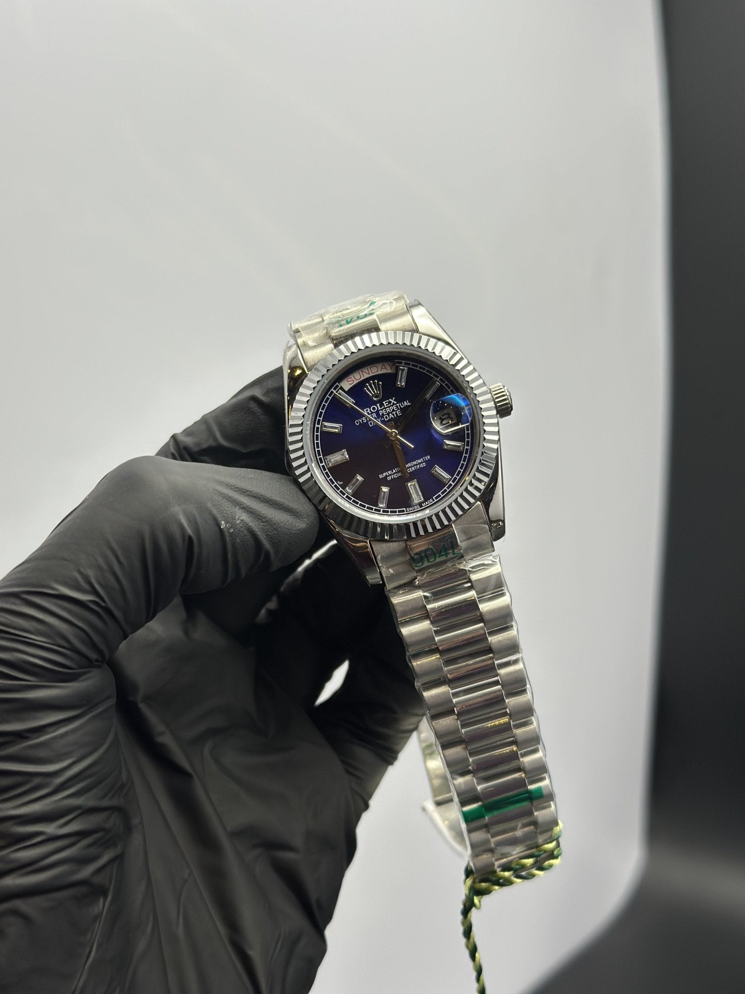 Rolex Daydate 36mm Silver Presidential Bracelet Navy Blue Stone Figures Dial – men’s watch