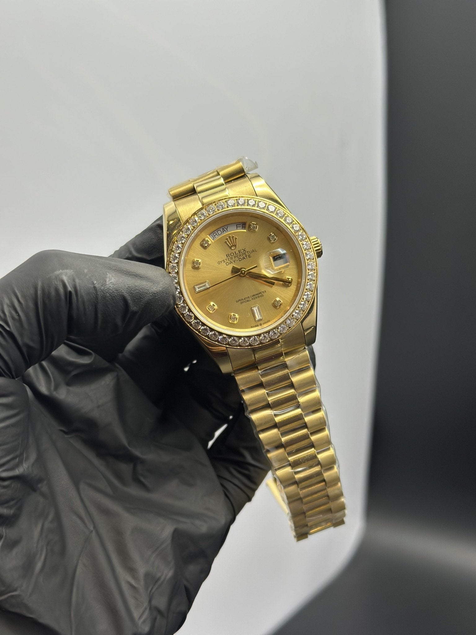 Rolex Daydate 40mm Gold Presidential Bracelet Stonned Bezel Gold Stone Figures Dial White Stoned Bezel – men’s watch