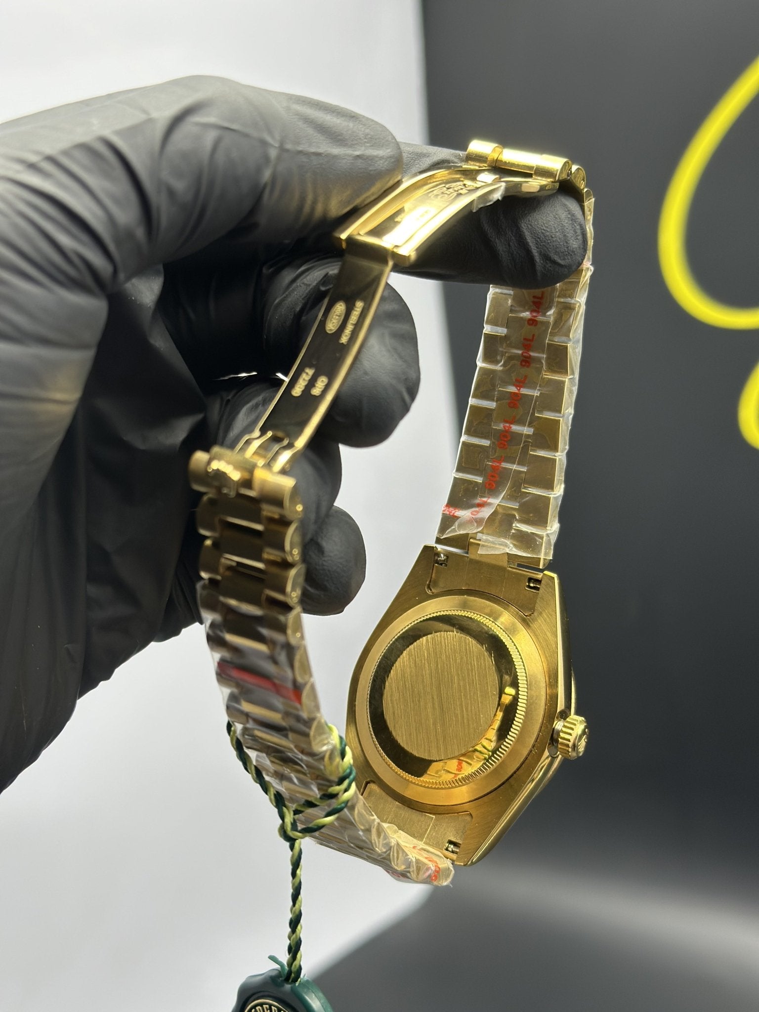 Rolex Daydate 40mm Gold Presidential Bracelet Stonned Bezel Gold Stone Figures Dial White Stoned Bezel – men’s watch