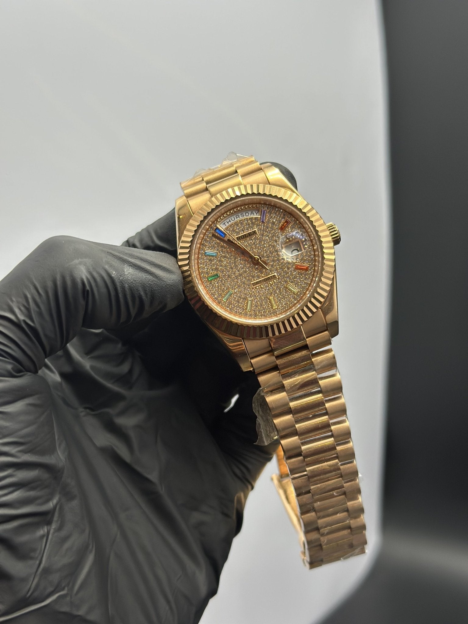 Rolex Daydate 40mm Rosegold Presidential Bracelet Fully Stoned Rosegold Stoned Dial – men’s watch