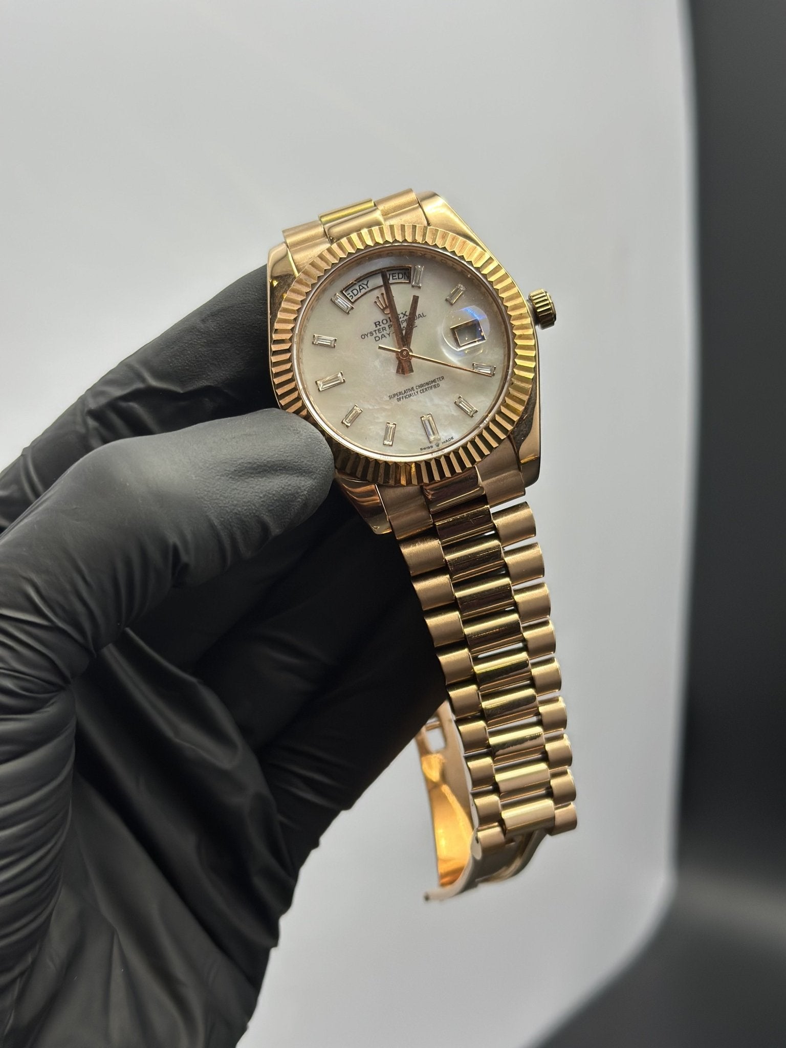 Rolex Daydate 40mm Rosegold Presidential Bracelet White Gems Dial – men’s watch