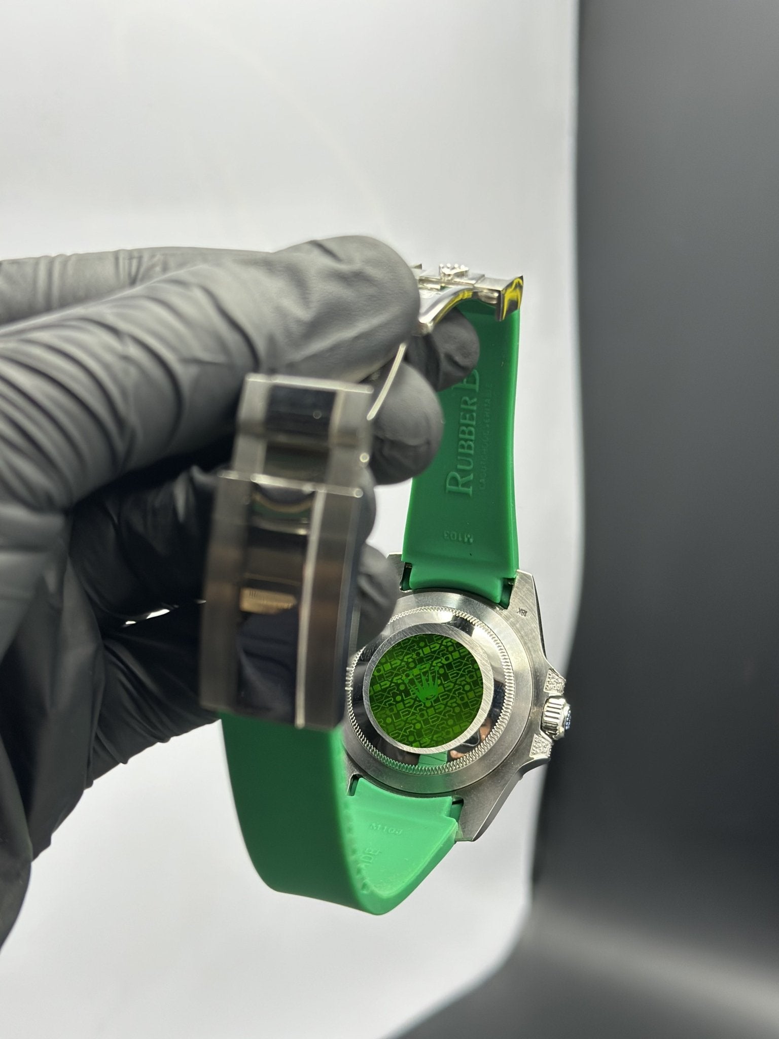 Rolex Submariner 41mm Oyster Flex Strap Stoned Bezel Green Strap Green Dial Rainbow Stoned Bezel – men’s watch