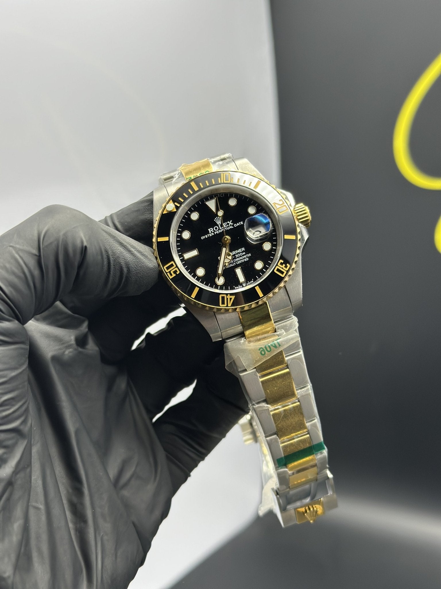 Rolex Submariner 41mm Stainless Steel Silver Gold 2 Tone Oyster Bracelet Black Dial Black Bezel – men’s watch