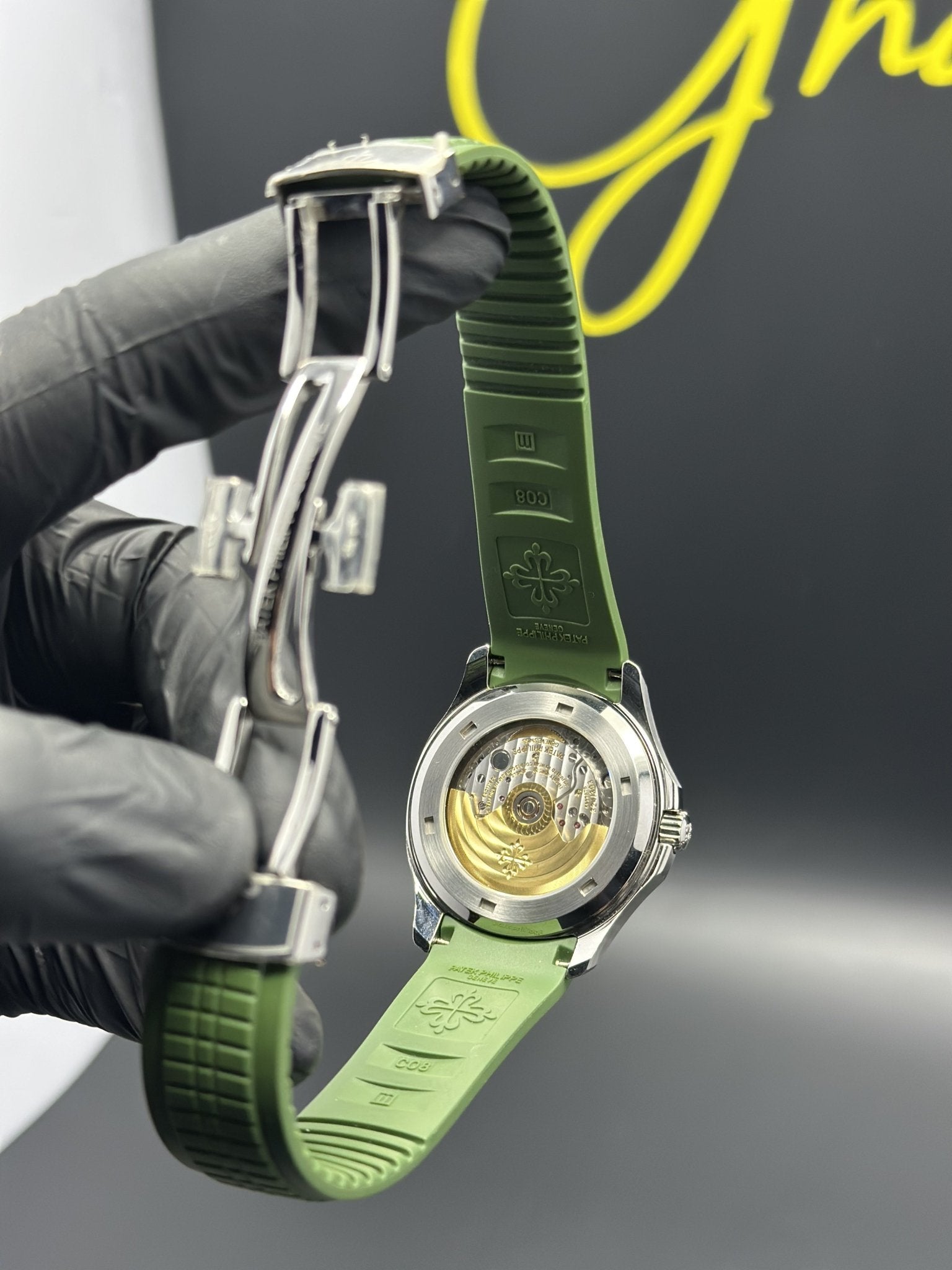 Super Clones Patek Philippe TF Factory Aquanaut Silicone Strap Green Strap Green Dial Caliber 26 330 S C Swiss Movement – men’s watch