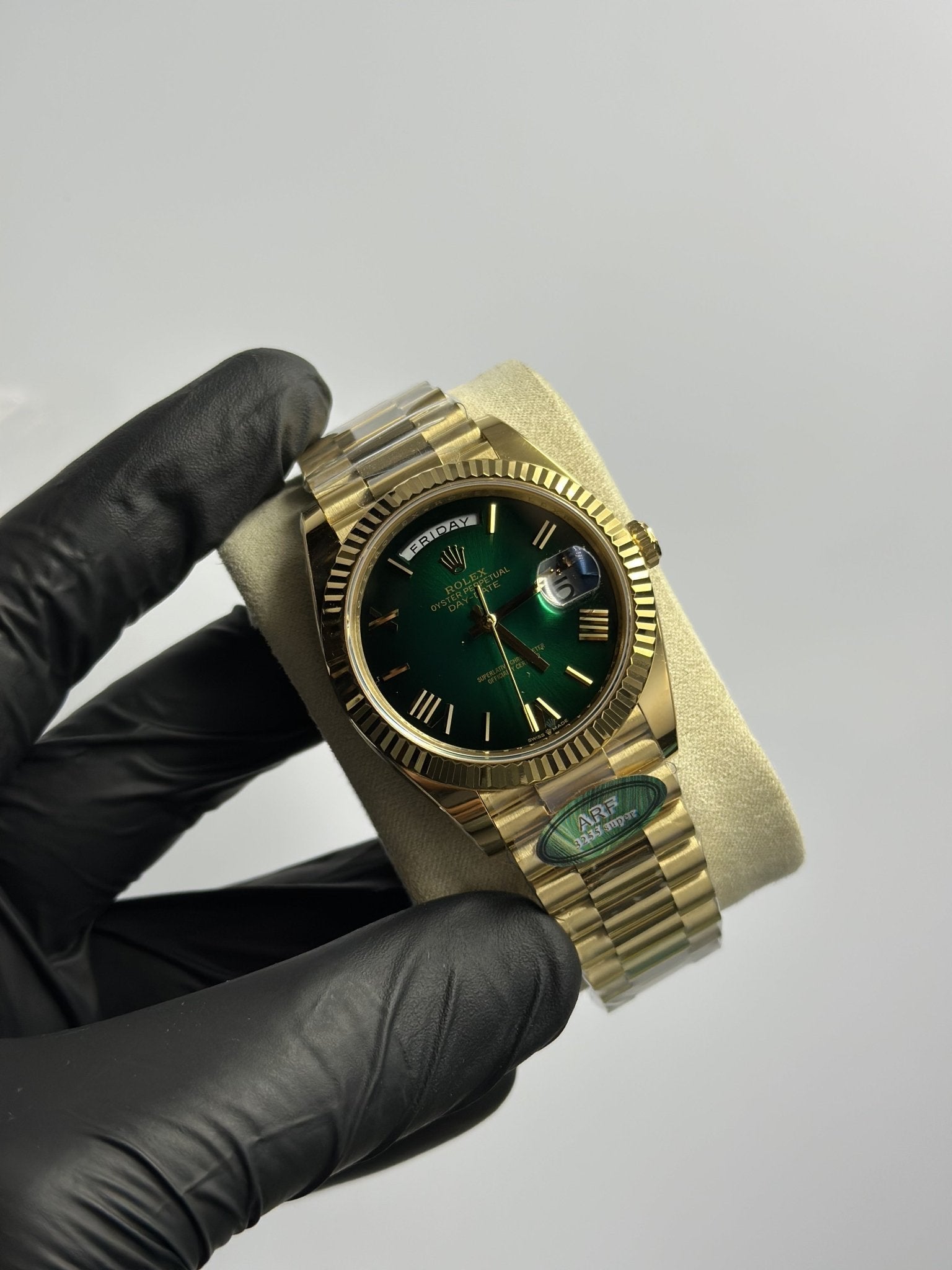 Super Clones Rolex The Most Premium ARF Factory Daydate 40mm Stainless Steel Gold Presidential Bracelet Green Dual Shade Roman Dial Caliber 3255 Swiss Movement – men’s watch