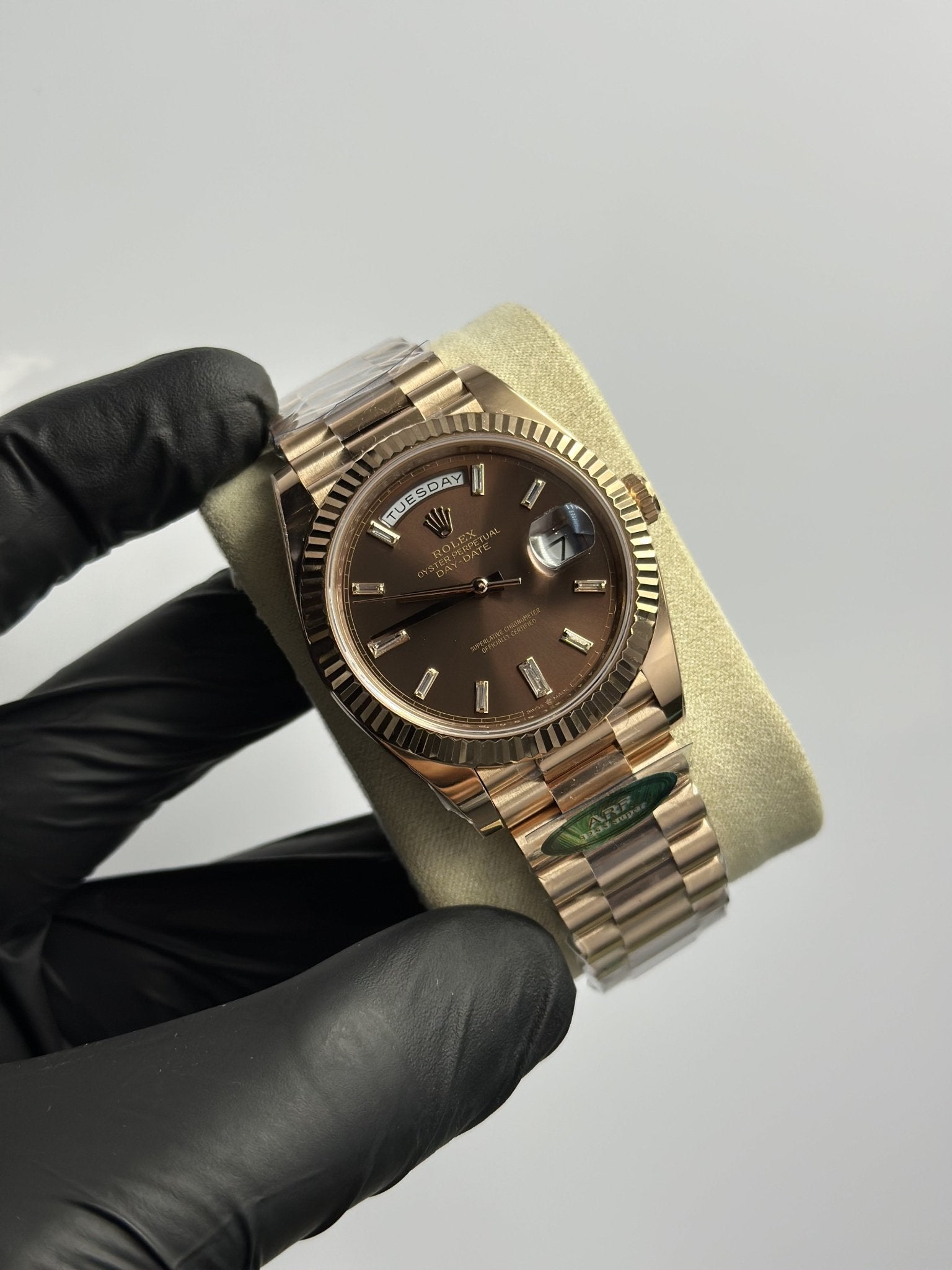 Super Clones Rolex The Most Premium ARF Factory Daydate 40mm Stainless Steel Rosegold Presidential Bracelet Brown Gems Figures Dial Caliber 3255 Swiss Movement – men’s watch