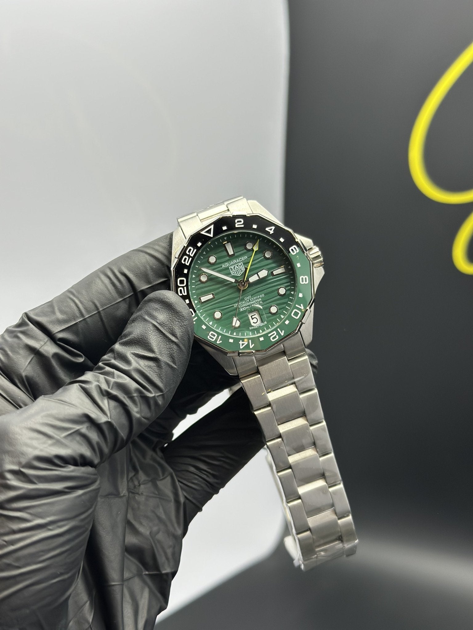 Tag Heuer Bracelet Automatic Aquaracer Silver Bracelet Green Dial Green Bezel – men’s watch