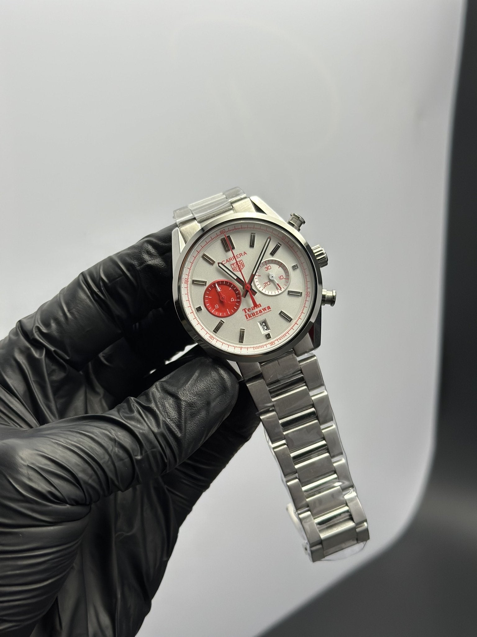 Tag Heuer Bracelet Chronograph (Quartz) Carrera Silver Bracelet White Dial – men’s watch