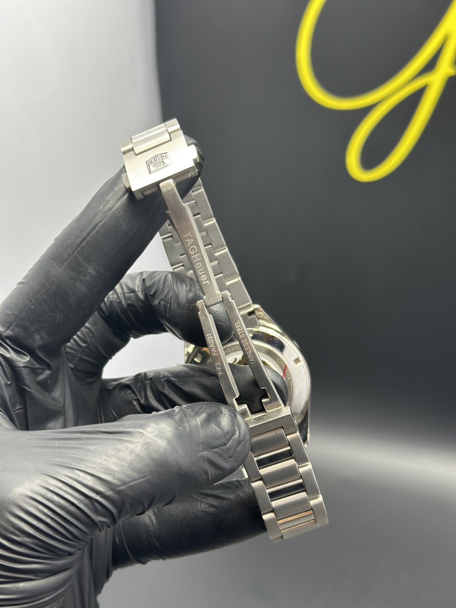 Tag Heuer Bracelet Chronograph (Quartz) Carrera Silver Bracelet White Dial – men’s watch