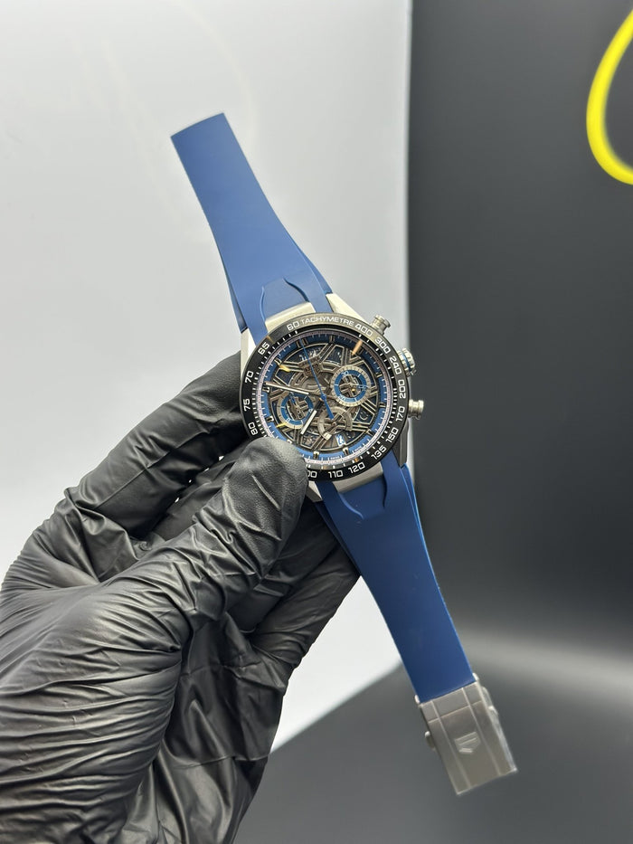 TAGH Strap Chronograph (Quartz) 44mm Carrera Silicone Strap Blue Strap Blue Dial