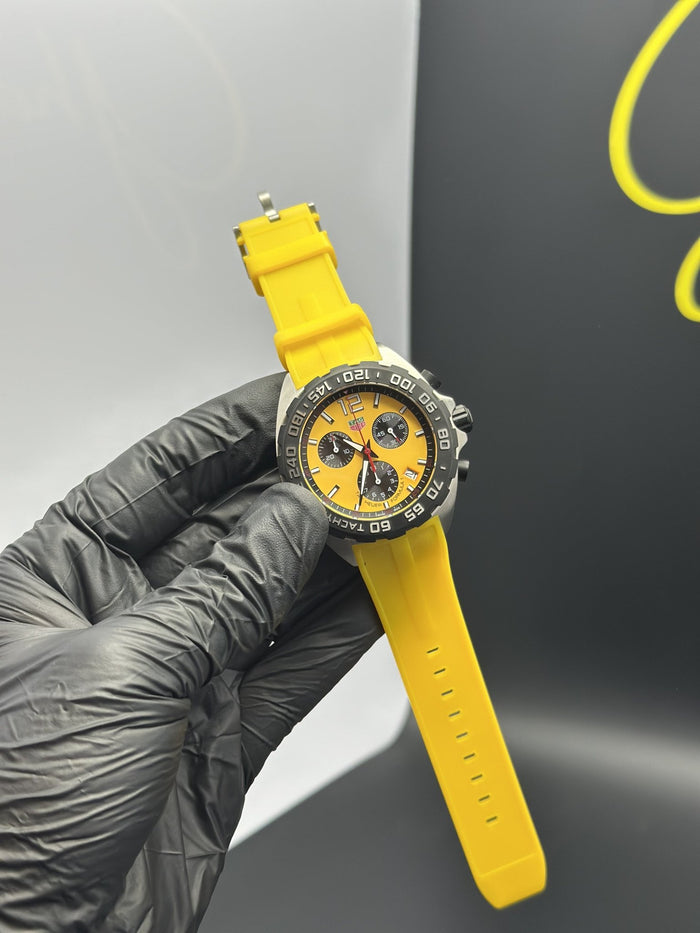 TAGH Strap Chronograph (Quartz) 44mm Formula 1 Yellow Dial